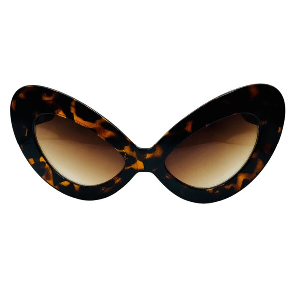 9297 | Tortoise Exaggerated Cateye Sunglasses - Picture 1 of 5